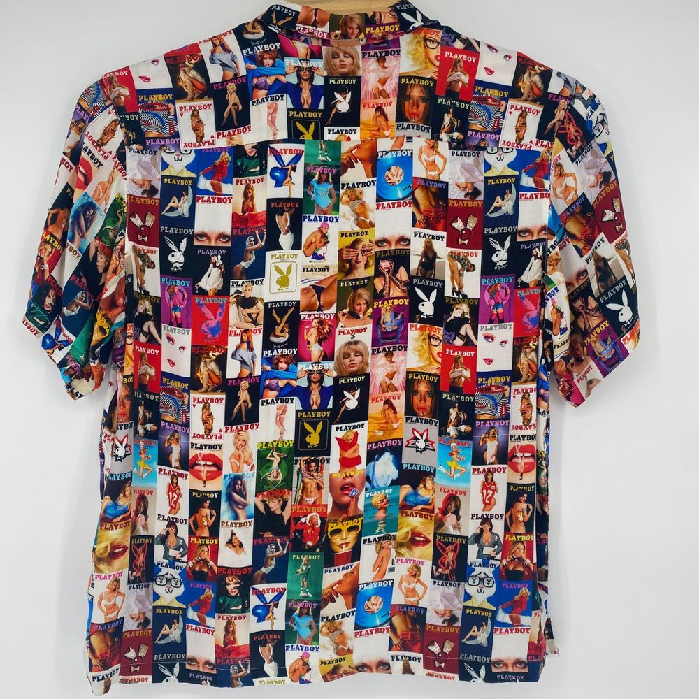Playboy By PacSun Shirt Men LARGE All Over Collage Cover Magazine Centerfold - Picture 6 of 10